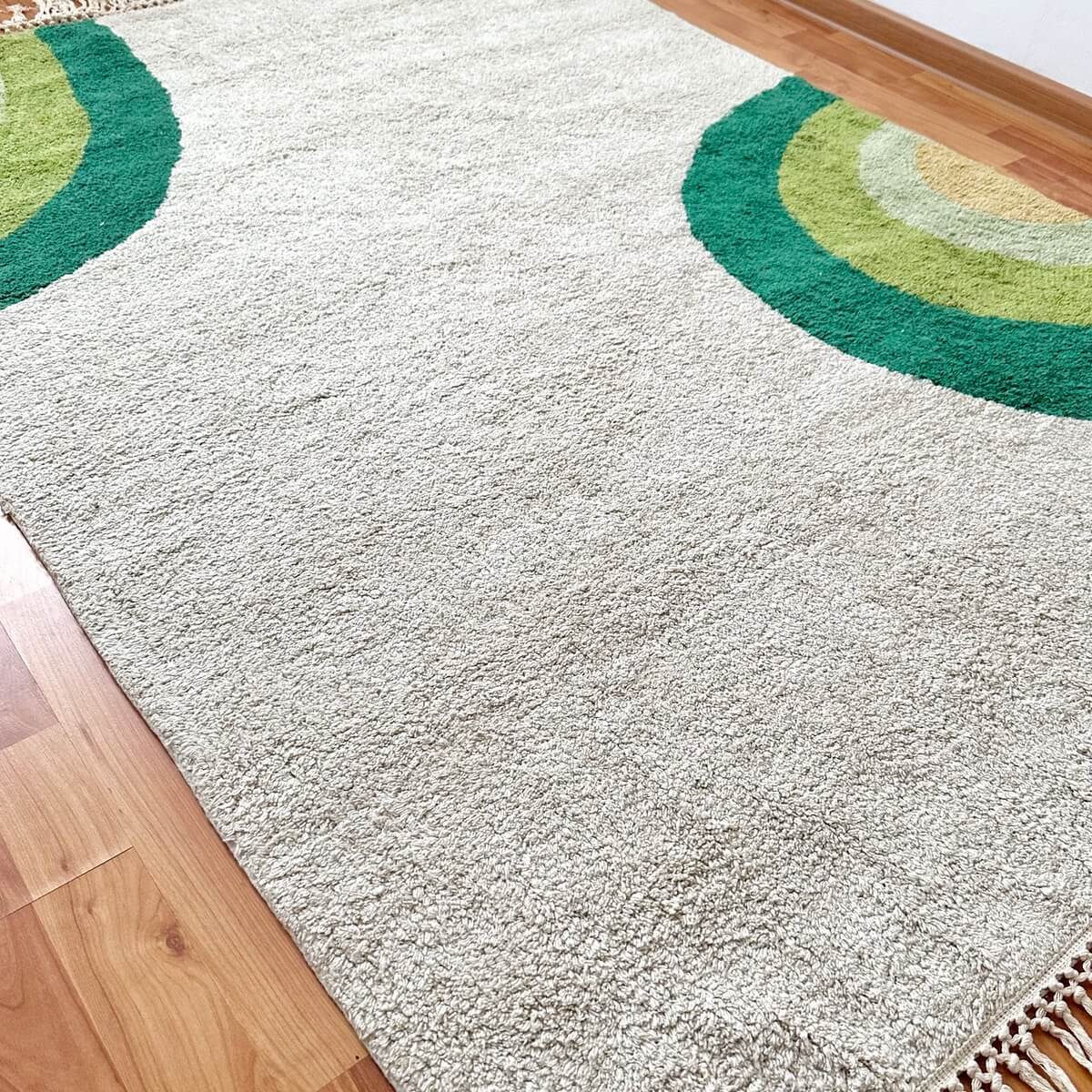 covor modern din bumbac reciclat alb cu linii grafice nuante verde,, baalbeck