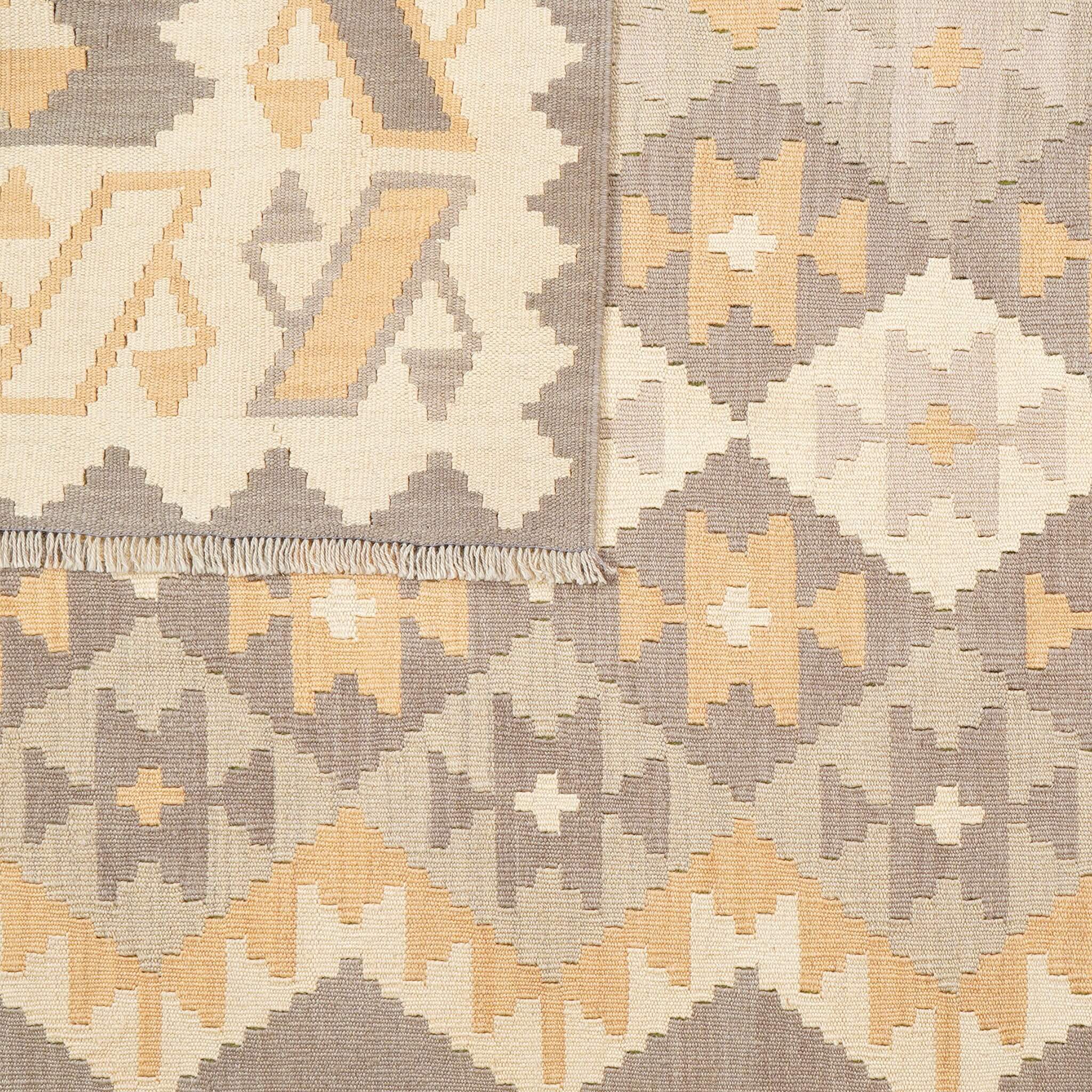 Covor din lână reversibil țesut manual cu motive geometrice in nuante de bej si gri Kilim Gashghai (285cm x 201cm)