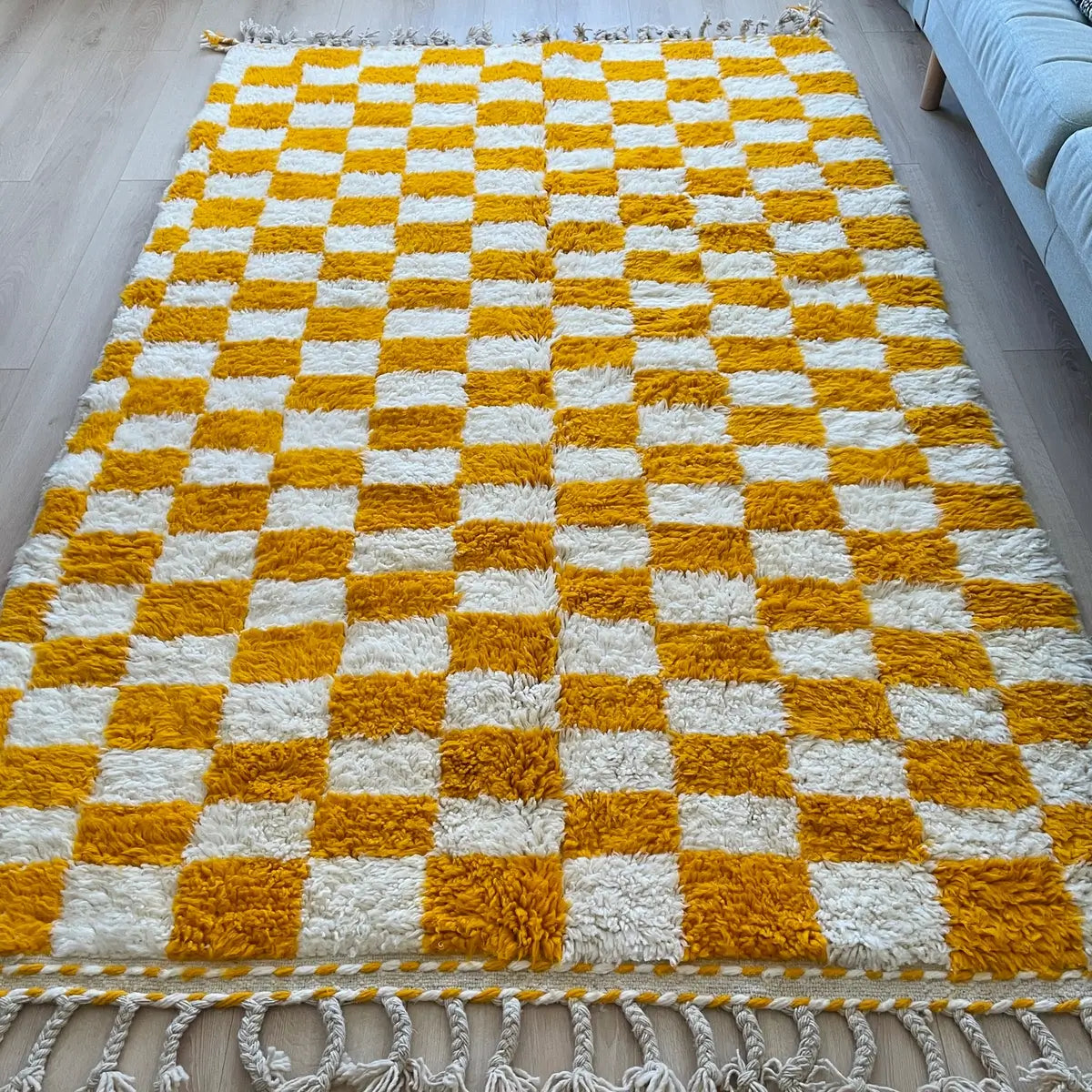 Covor marocan cu model in carouri din lana, Galben, Beni Ourain 240x150, intins