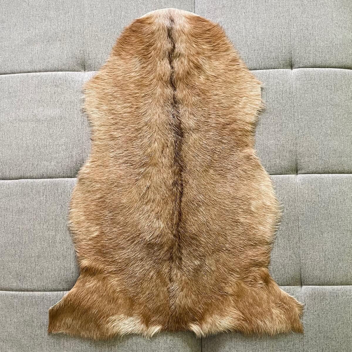 covor din piele de capra naturala bej, mango+bloom