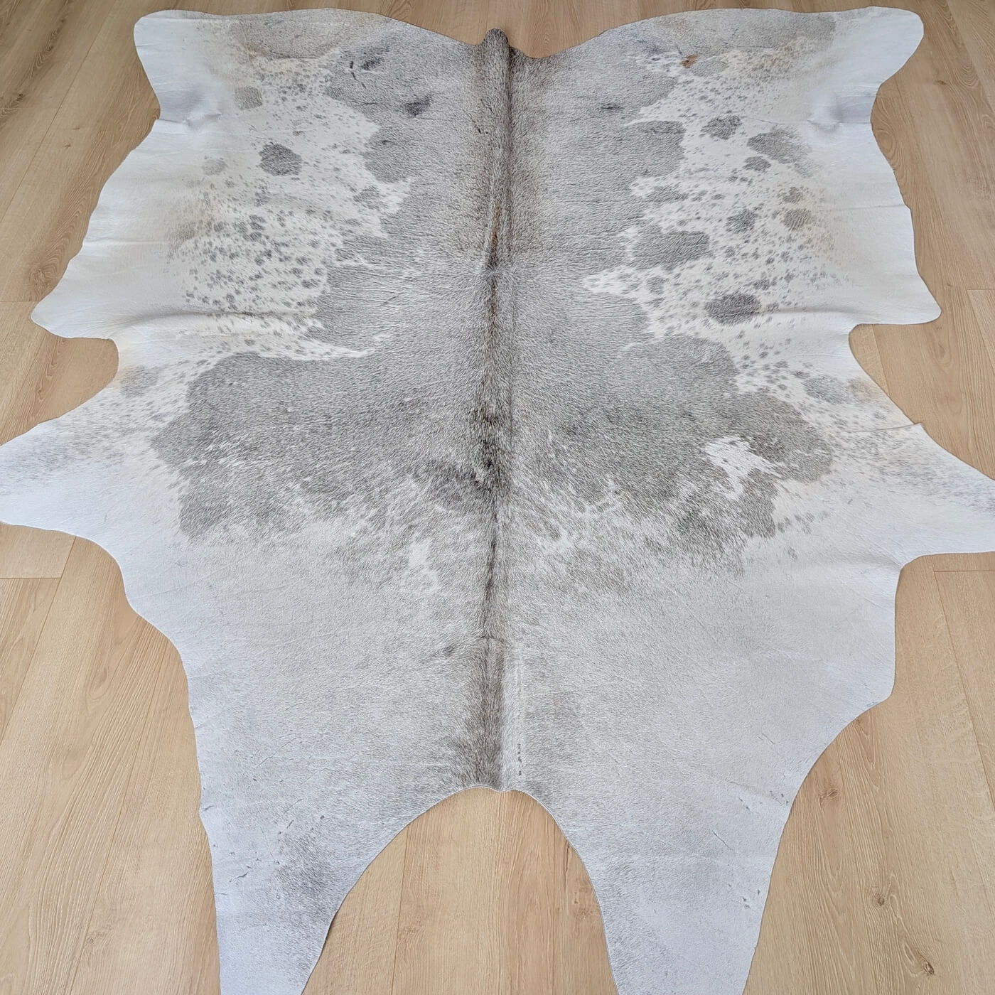 Covor din Piele de Vaca - Gri (235cm x 200cm) - de sus