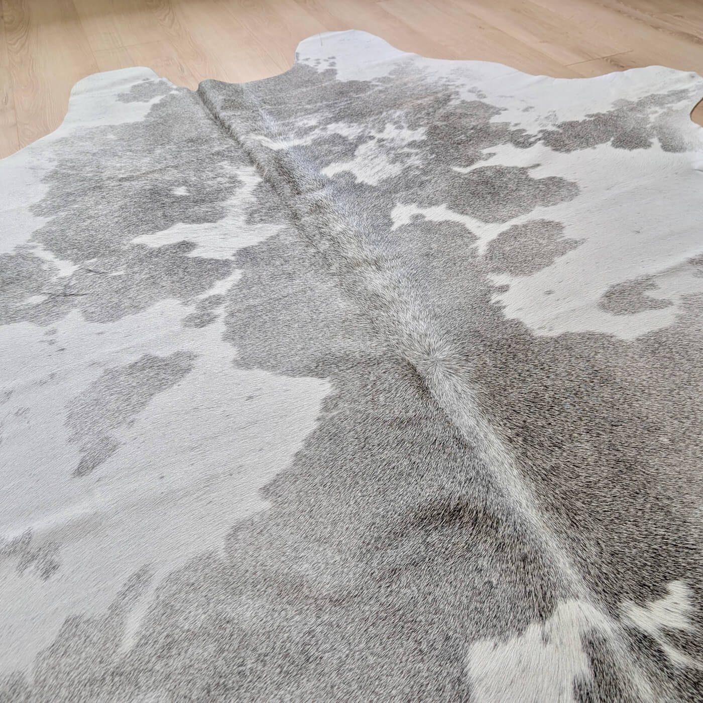 Covor din Piele de Vaca - Gri (230cm x 210cm) - up