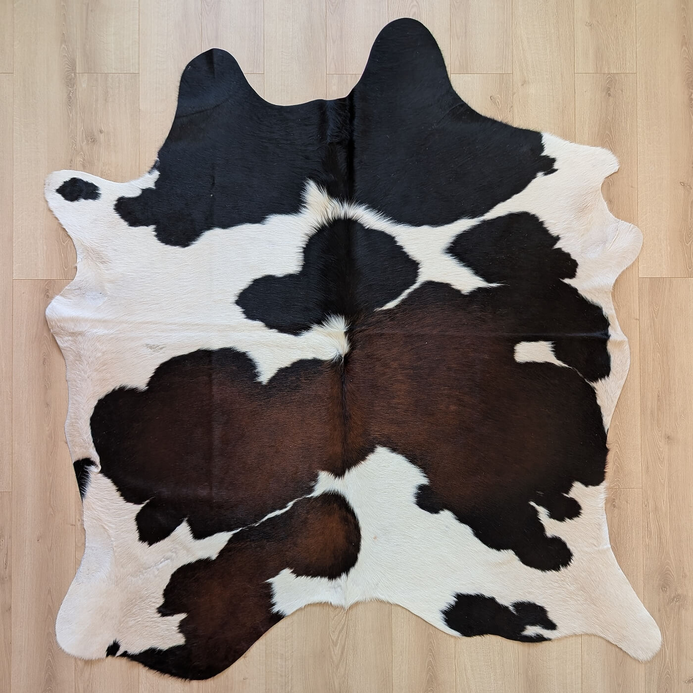 covor din piele de vaca tricolor mbch520