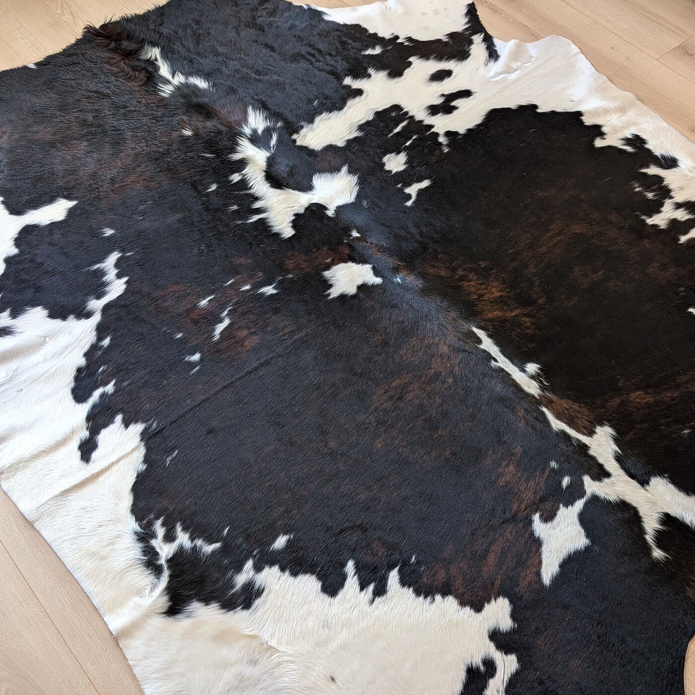 Covor din Piele de Vaca - Tricolor (280cm x 250cm)