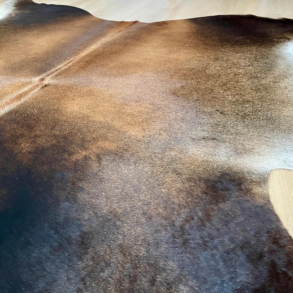 covor premium din piele naturala de vaca nuante maro asortat, mango+bloom