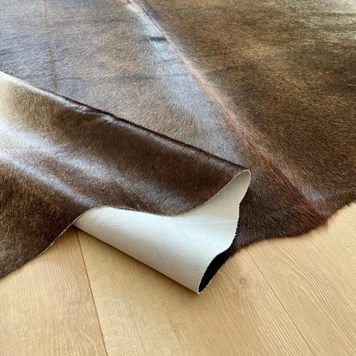 covor din piele de vaca asortat verso, mango+bloom