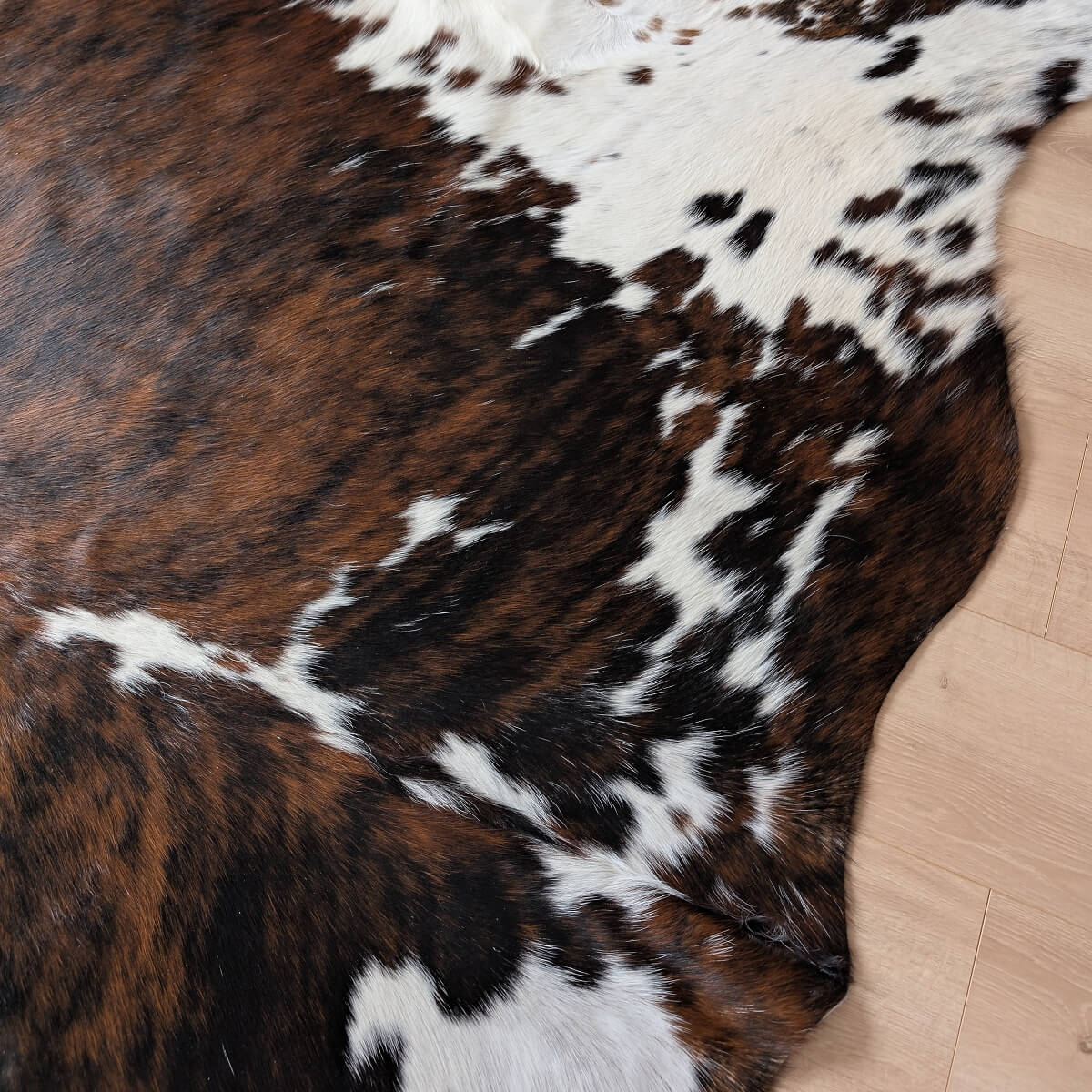 covor premium din piele naturala de vaca exotic cu pete, mango+bloom