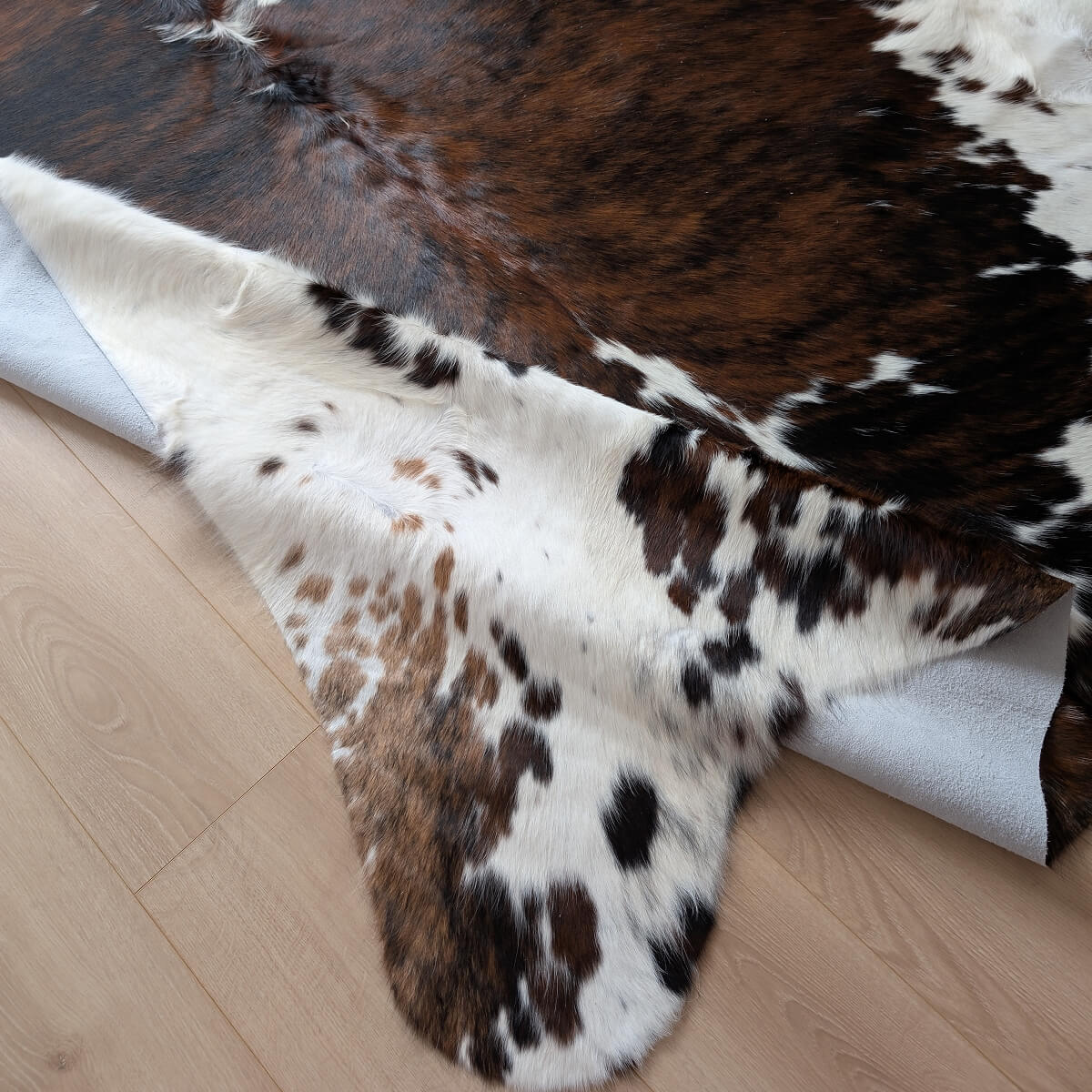 covor premium din piele naturala de vaca exotic verso, mango+bloom