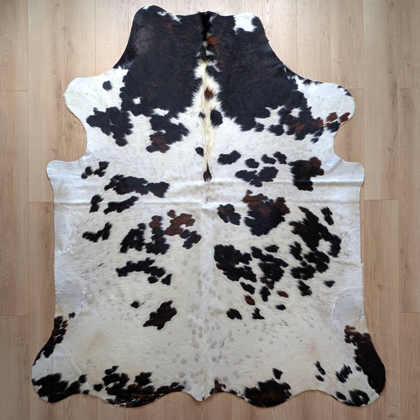Covor din Piele de Vaca - Tricolor (230cm x 200cm)