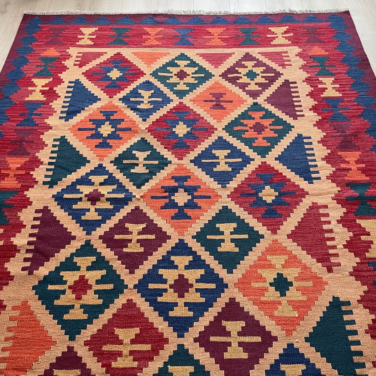 covor cu tesatura plata kilim - tesut manual in iran - colorat cu modele traditionale - 230x170 - lung