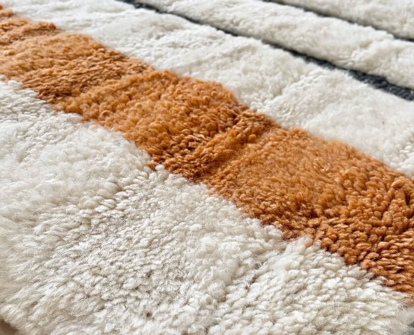 colectia de covoare innodate, groase si pufoase