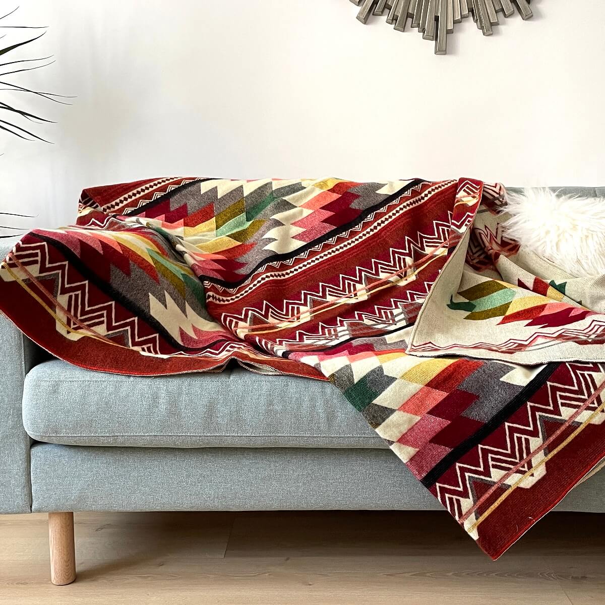 Patura reversibila pufoasa din lana de alpaca antisana, portocaliu inchis