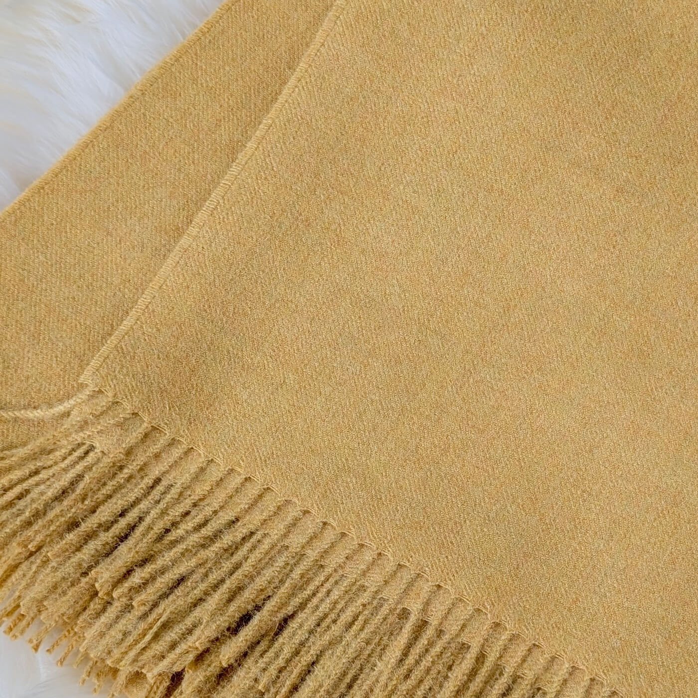 Pătură din lână 100% baby alpaca Supreme, Galben – zoom