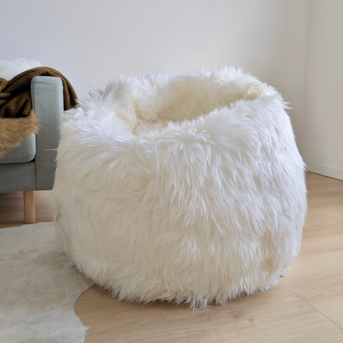 Fotoliu Bean Bag din Blana Naturala de Oaie, Alb