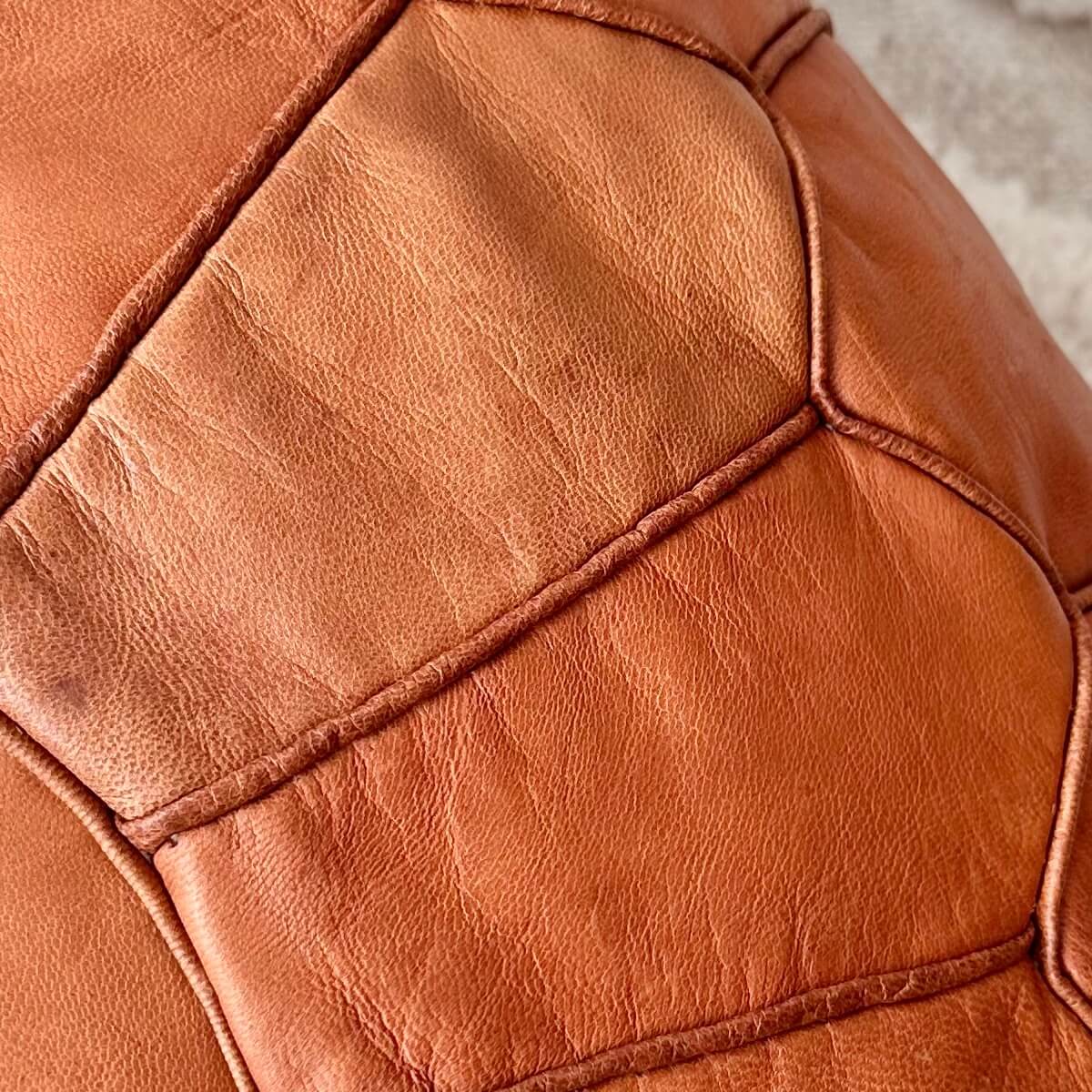 puf marocan XL din piele naturala Casablanca, culoare maro coniac, zoom