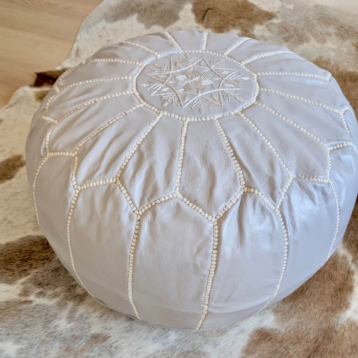 Puf din Piele Naturala autentic marocan, Gri Deschis