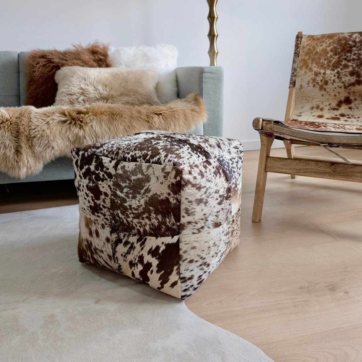 Taburet puf din piele naturala de vaca, Maro & Alb, marime 40 x 40 cm, patrat