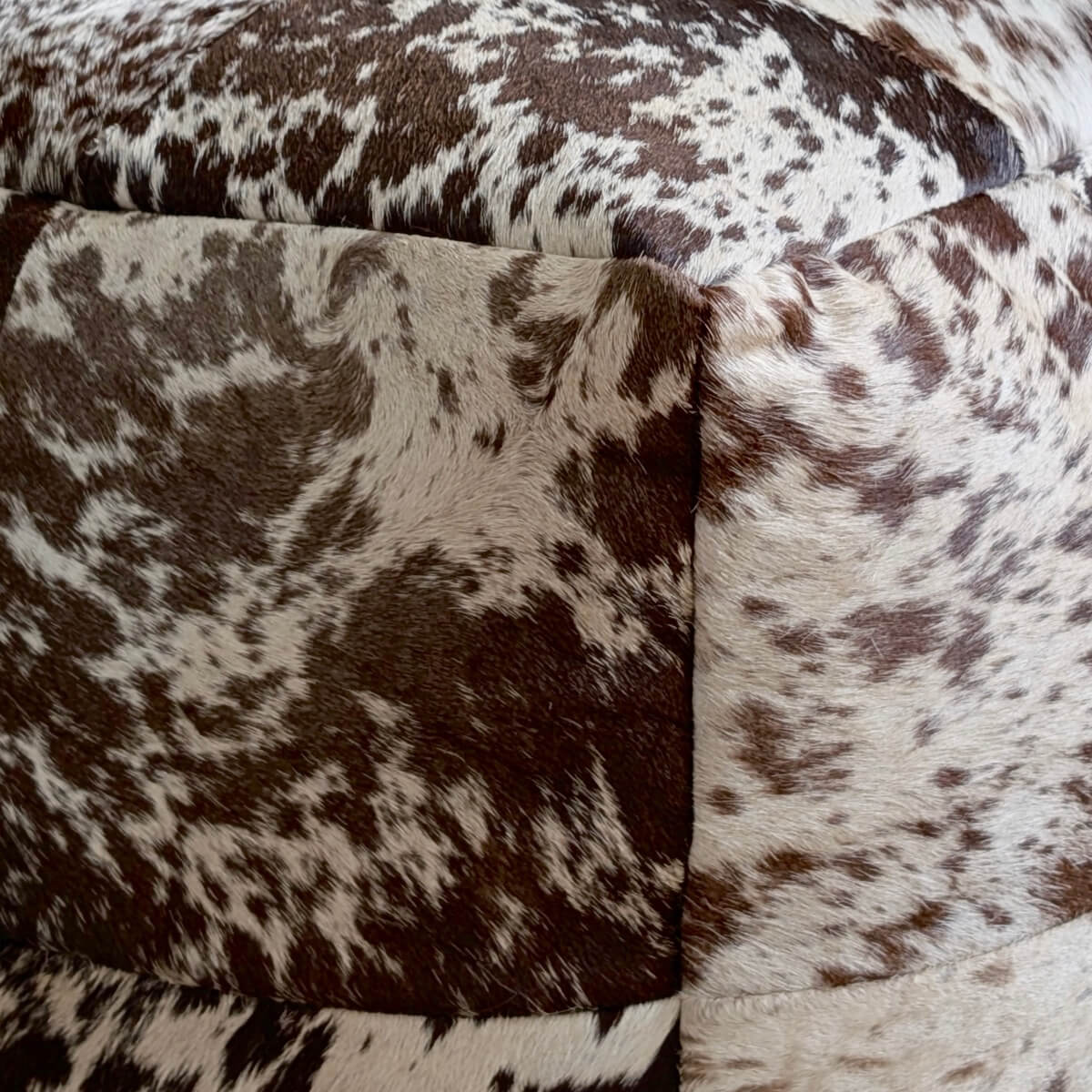 Taburet puf din piele naturala de vaca, Maro & Alb, zoom 1