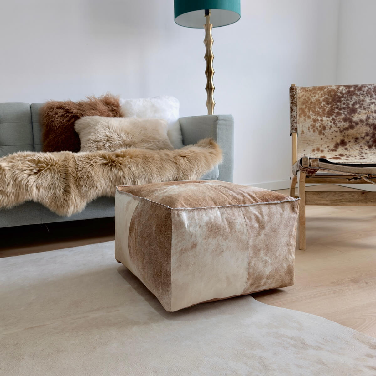 Taburet Puf din Piele Naturala de Vaca, Maro & Alb, idei decor living