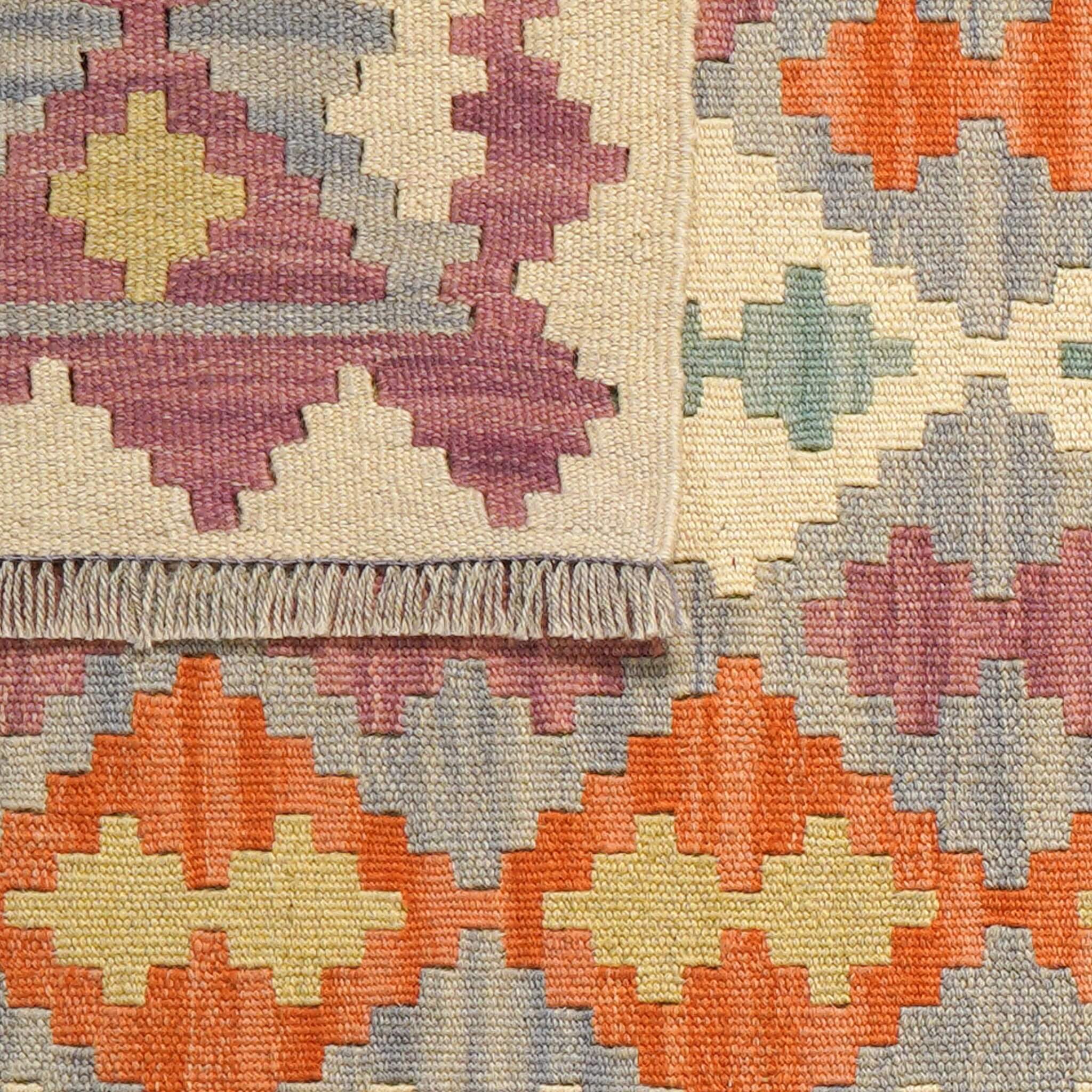 Covor traversa din lână țesut manual cu motive traditionale geometrice in culori pastel cu detalii, Kilim Gashghai (204cm x 85cm)