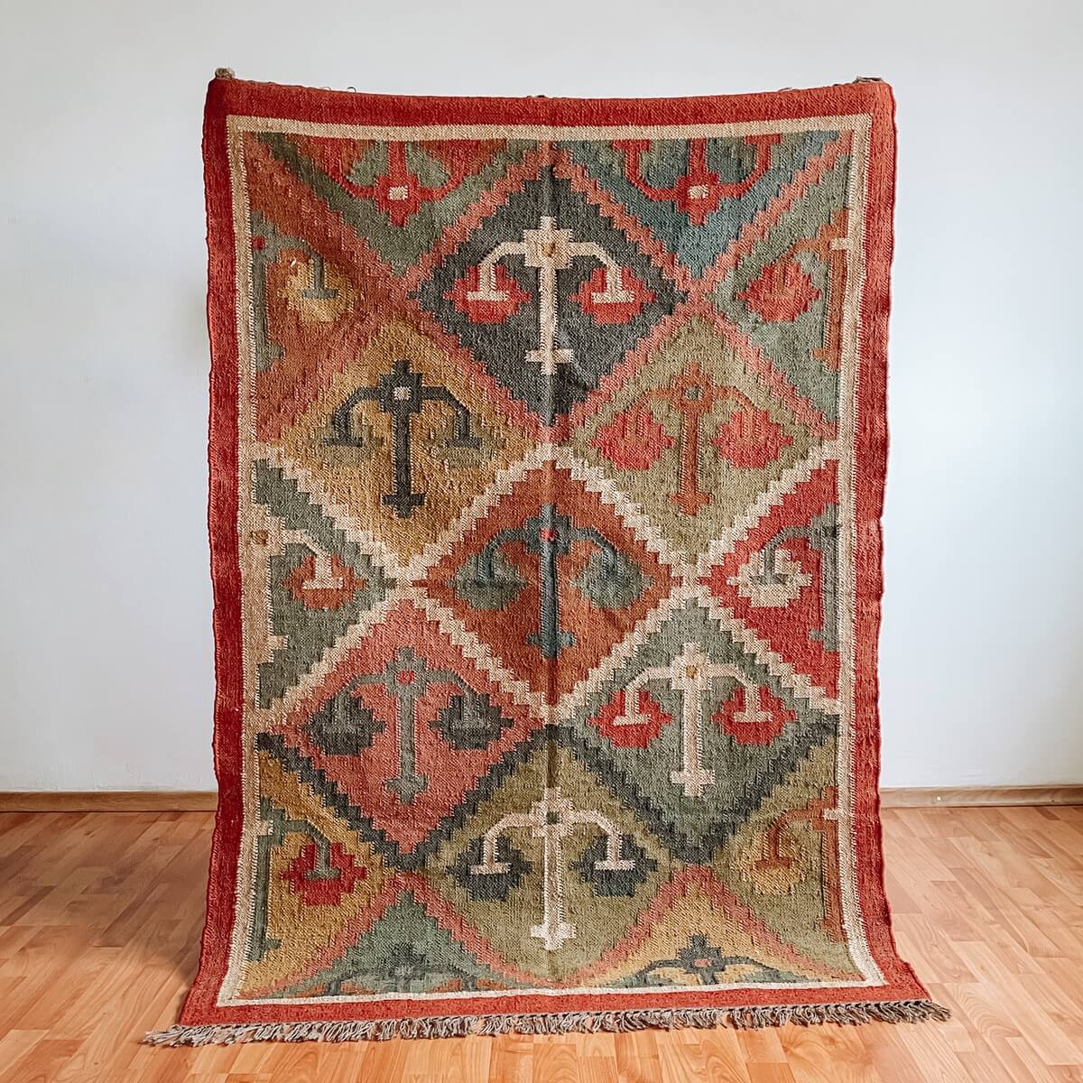 covor kilim traditional indian din lana si iuta cu model in balanta