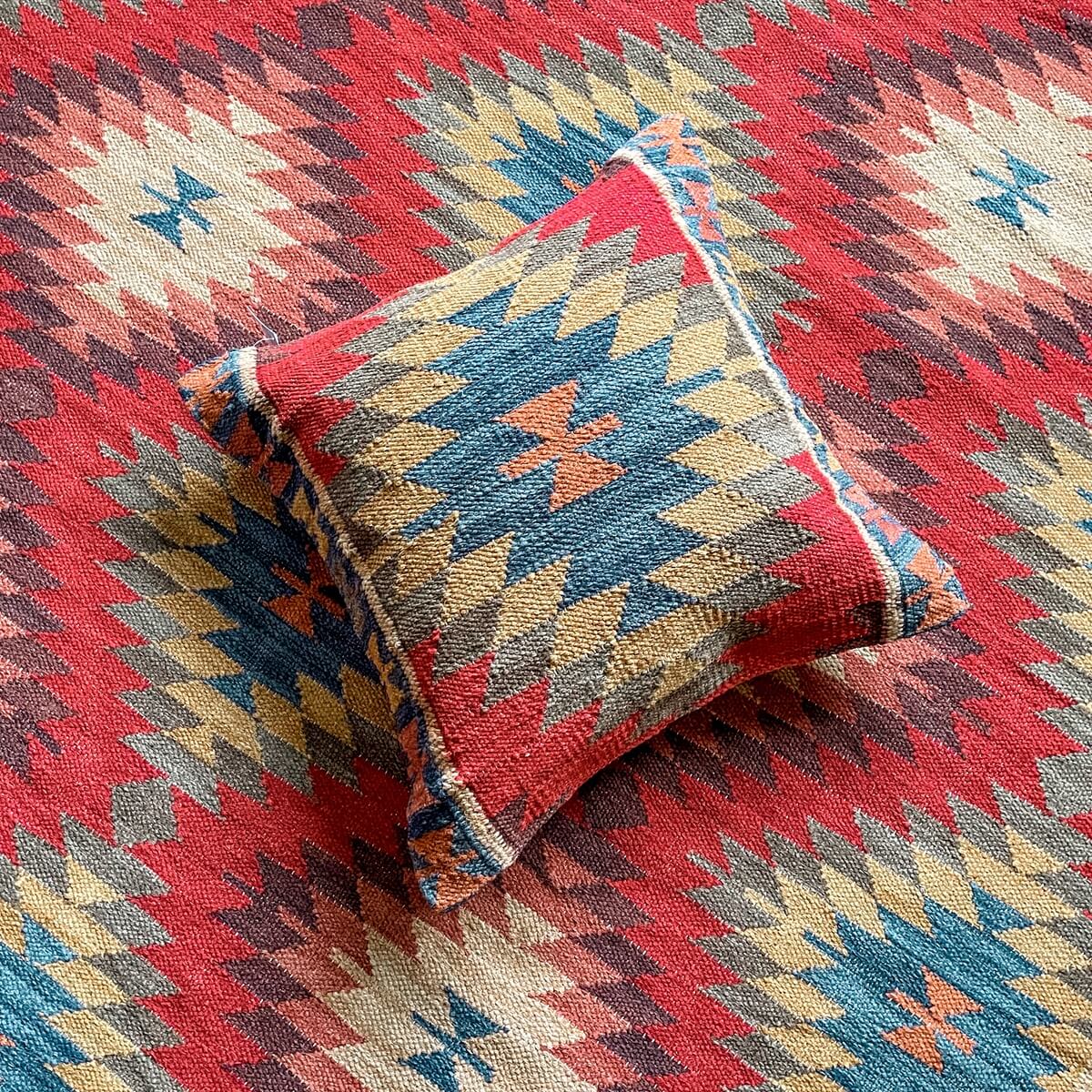 covor traditional kilim khorassan din lana si bumbac, cu perna decorativa