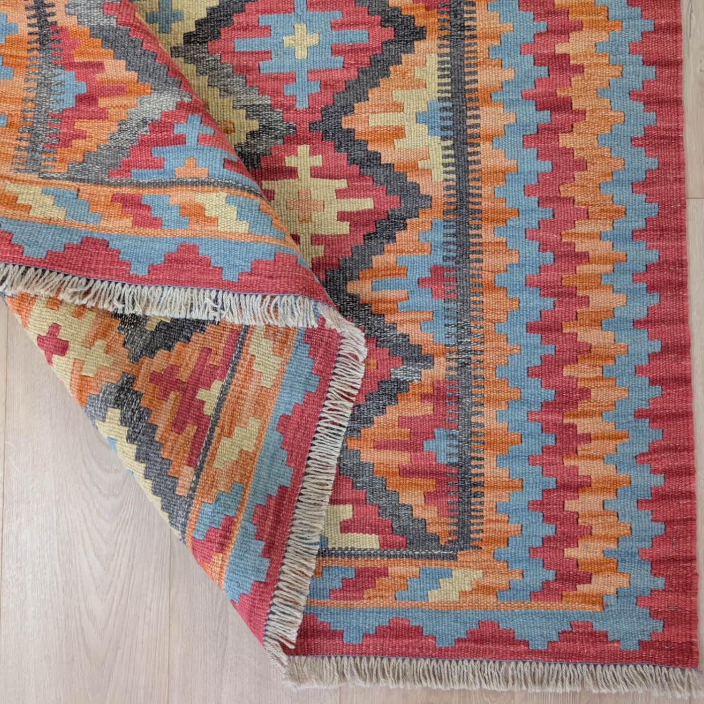 Covor Traditional din Lana - Kilim Gashghai - culori calde rosu, portocaliu, crem - tesatura plata