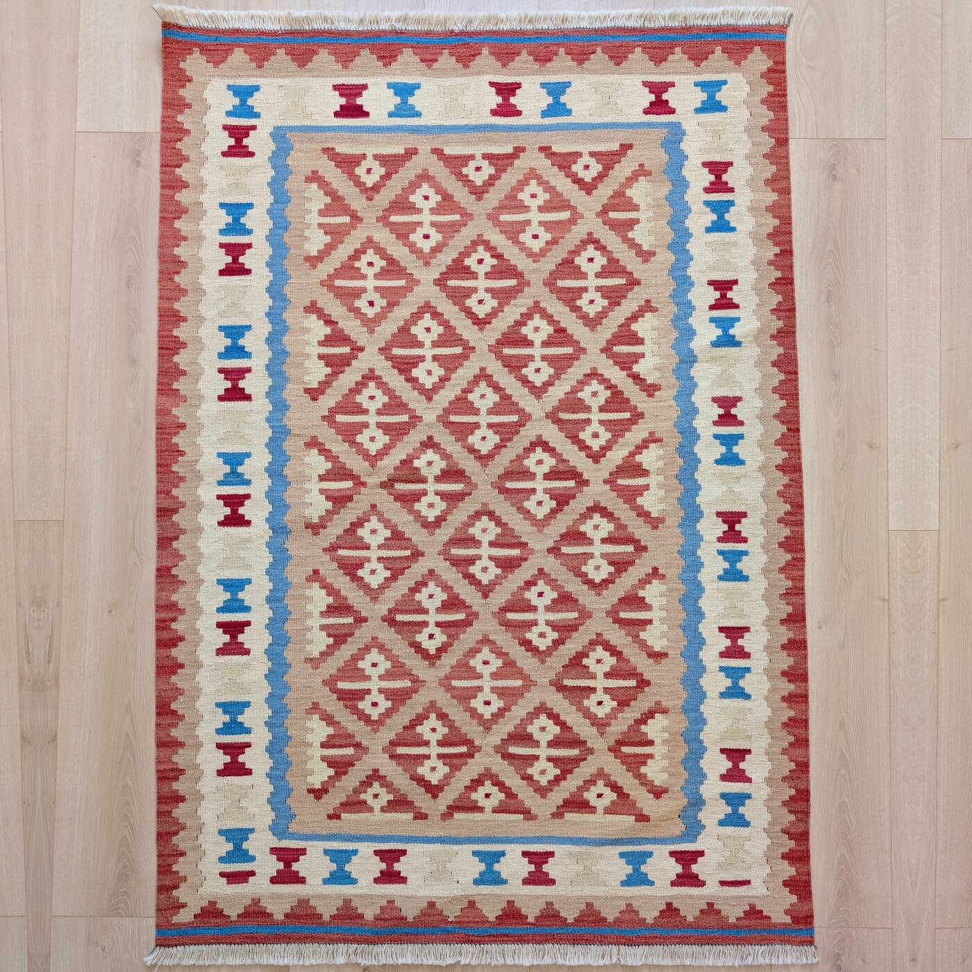 Covor tradițional din lână cu țesătură plata - Kilim Gashghai (150cm x 105cm) - 100% lână virgină - culori calde, forme geometrice - de sus
