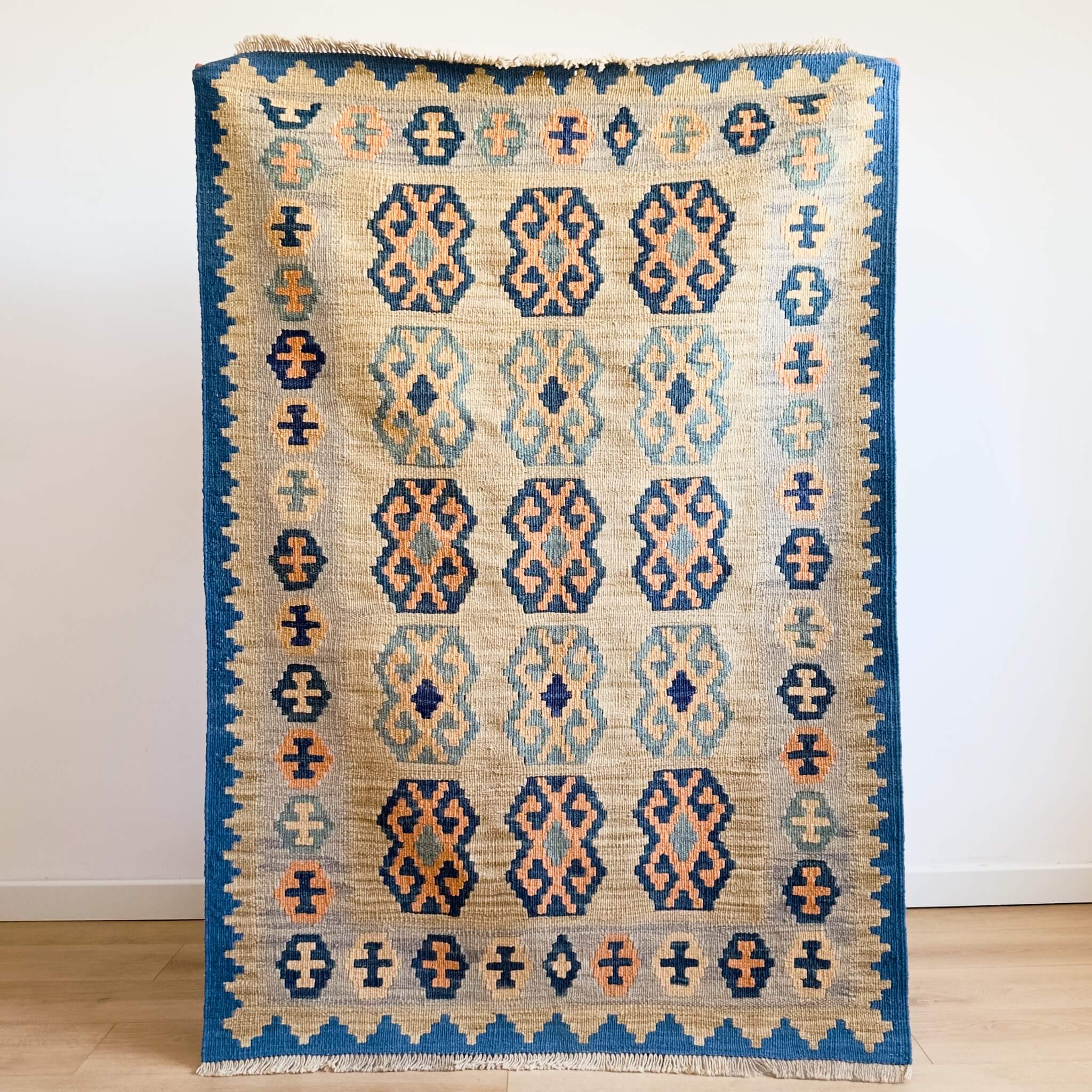 Covor din Lana Tesut Plat - Kilim Gashghai - modele traditionale si nuante de albastru 