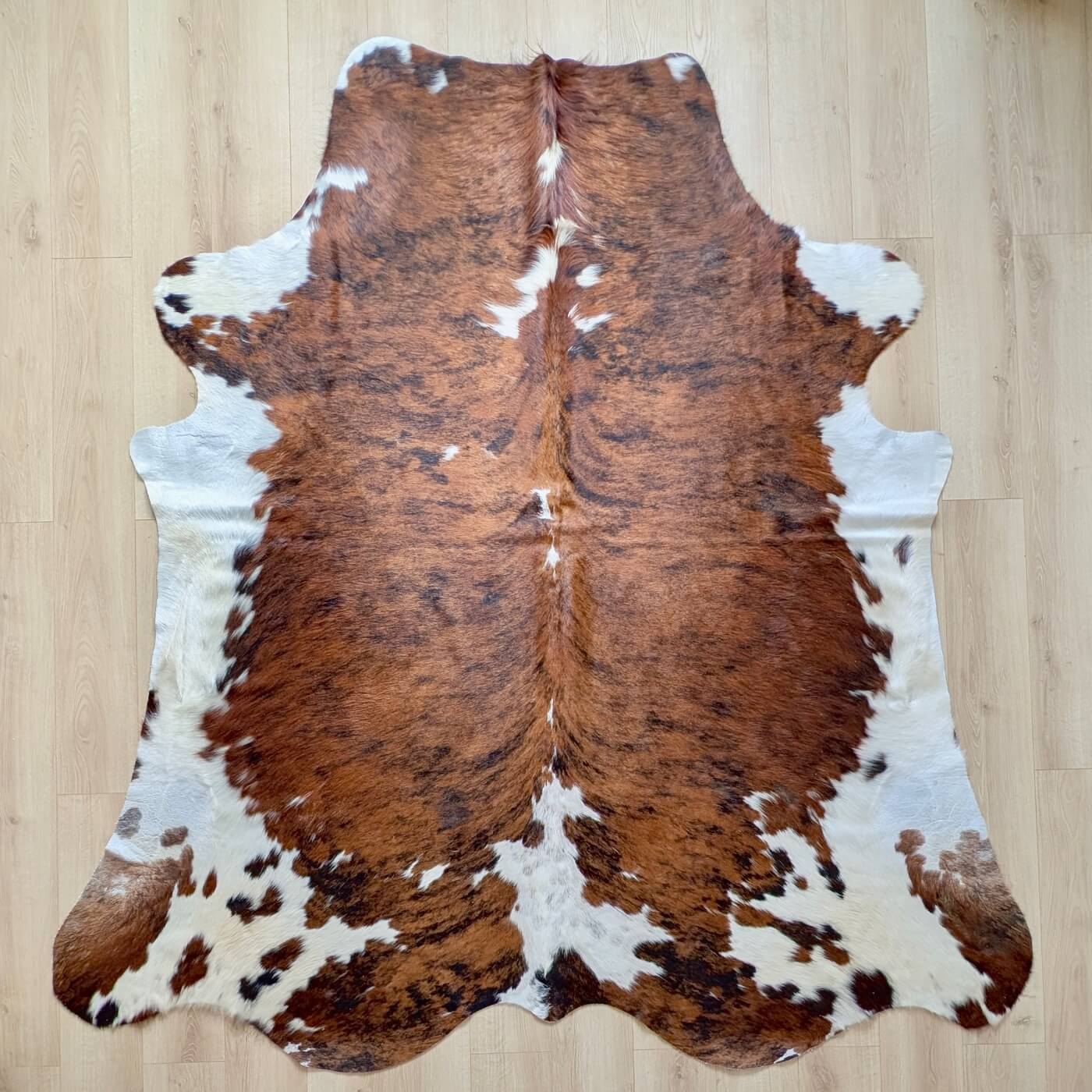 Covor din Piele de Vacă - Exotic (245cm x 230cm) - mărime XXL - calitate premium