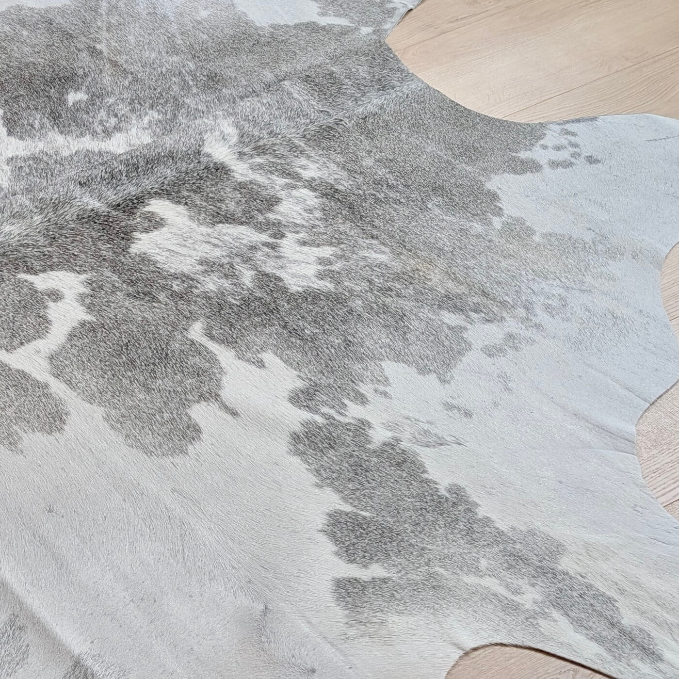 Covor din Piele de Vaca - Gri (230cm x 210cm) - zoom