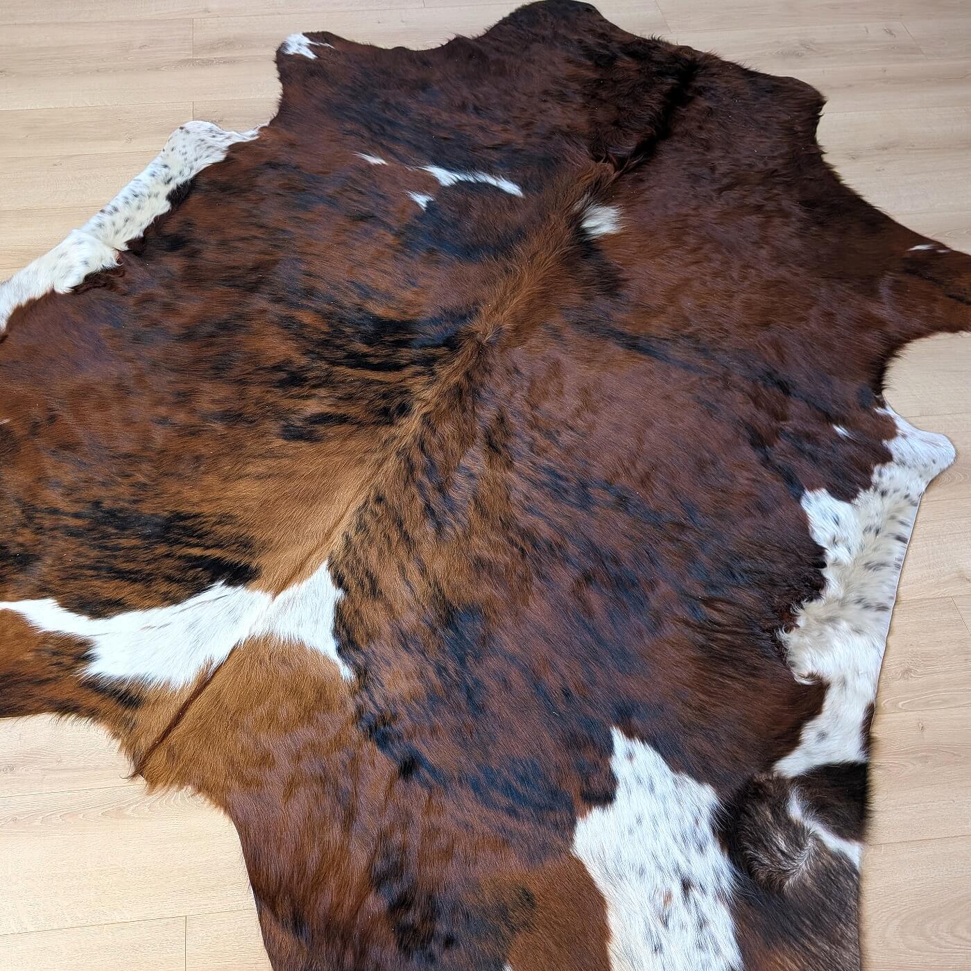 Covor din Piele de Vaca - Exotic (250cm x 225cm)