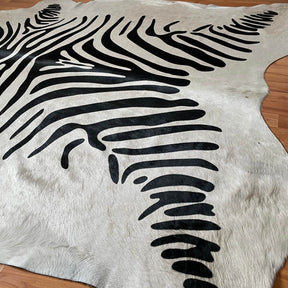Covor din Piele de Vaca - Imprimeu Zebra (190cm x 160cm)