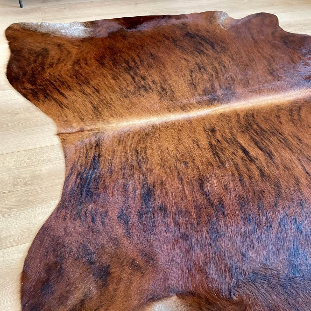 covor din piele naturala de vaca exotic de dimensiuni mici din tarile de jos