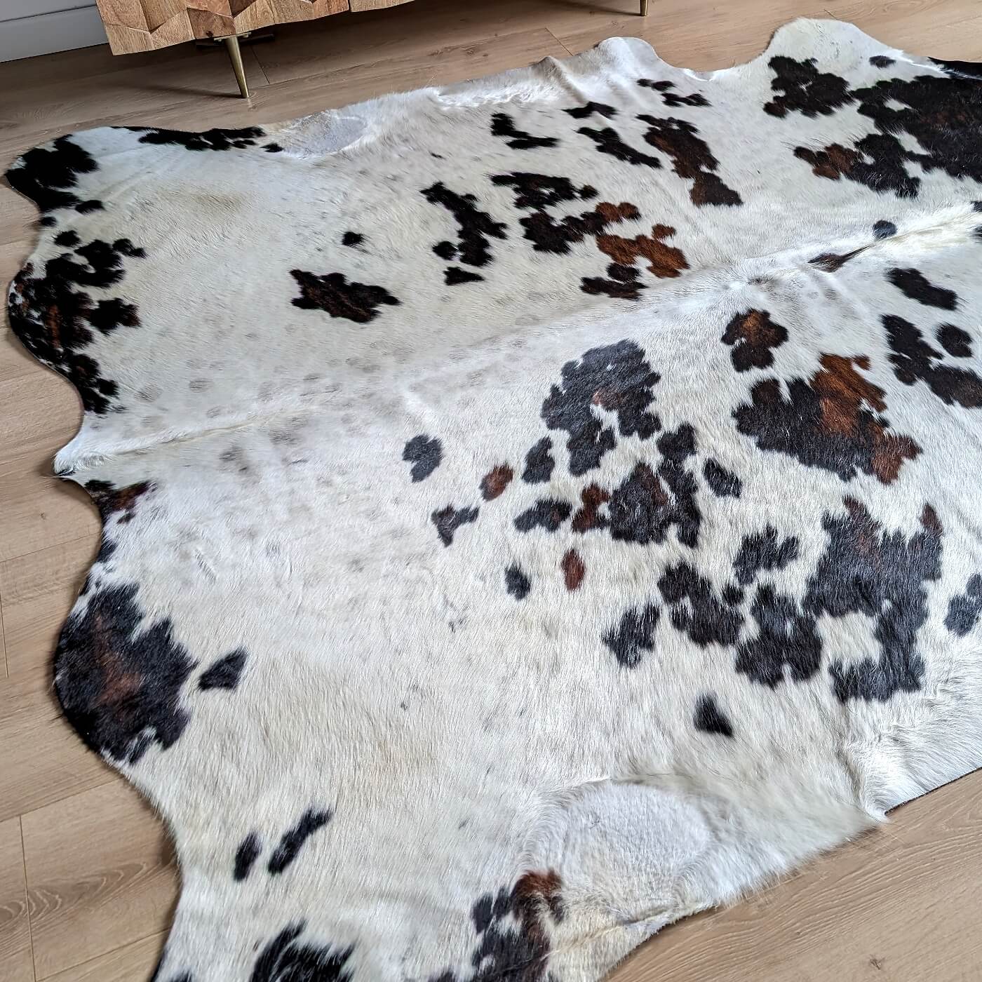 Covor din Piele de Vaca - Tricolor (230cm x 200cm)
