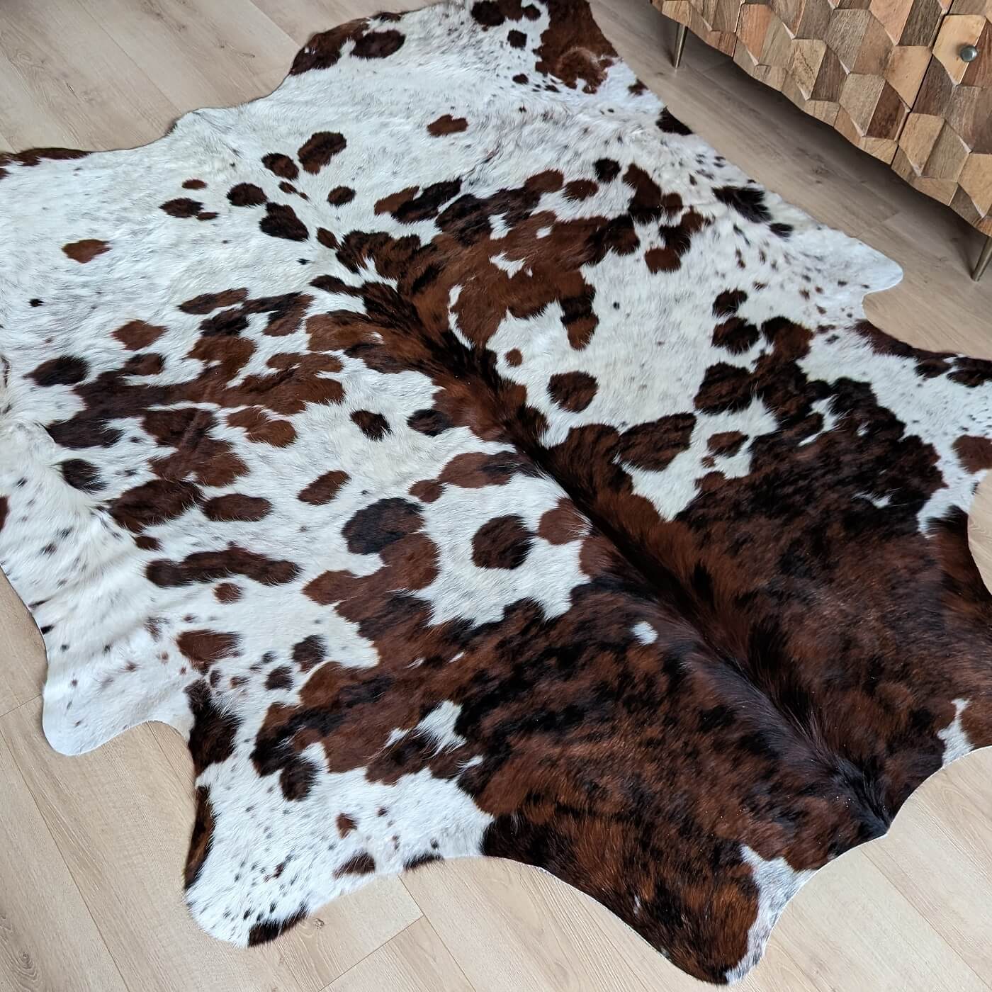 Covor din Piele de Vaca - Tricolor (230cm x 225cm)