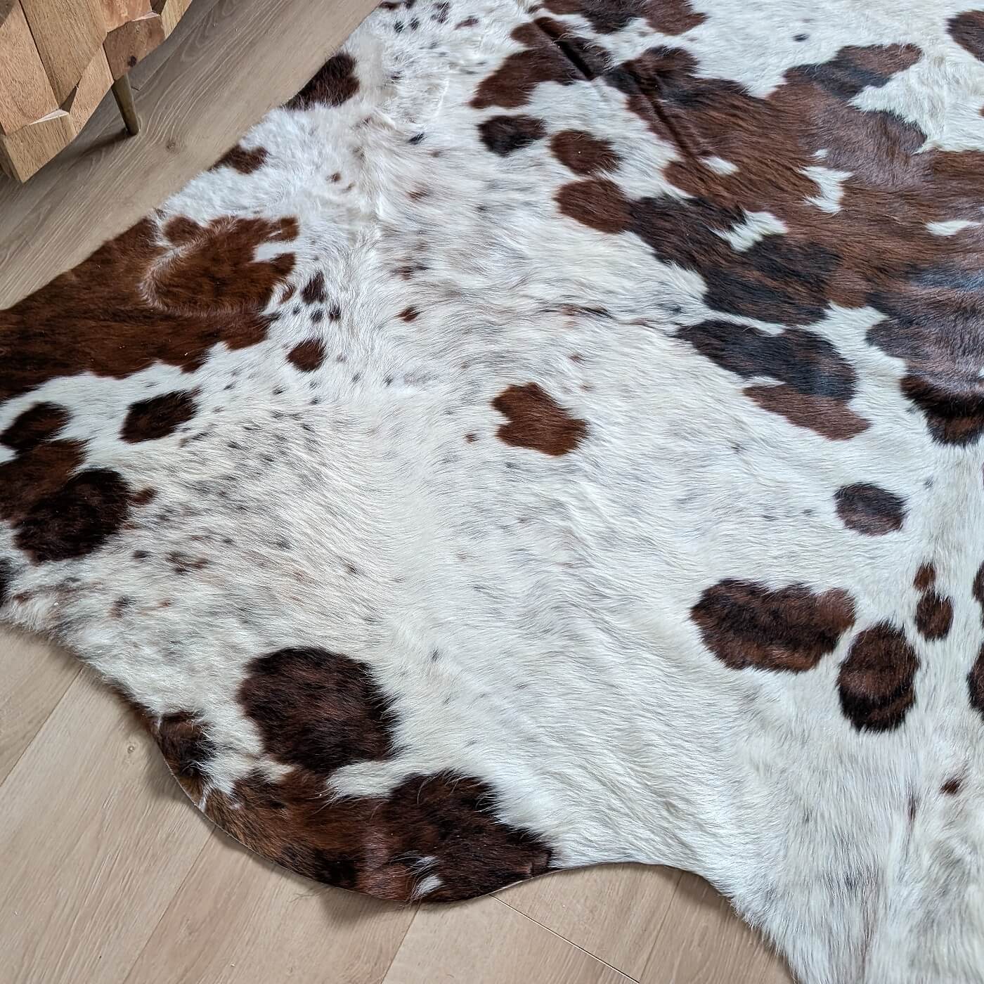 Covor din Piele de Vaca - Tricolor (230cm x 225cm)