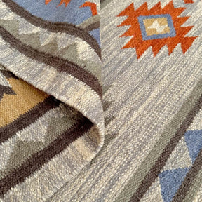 covor traditional kilim Sakala gri cu romburi tesut manual din lana, zoom1