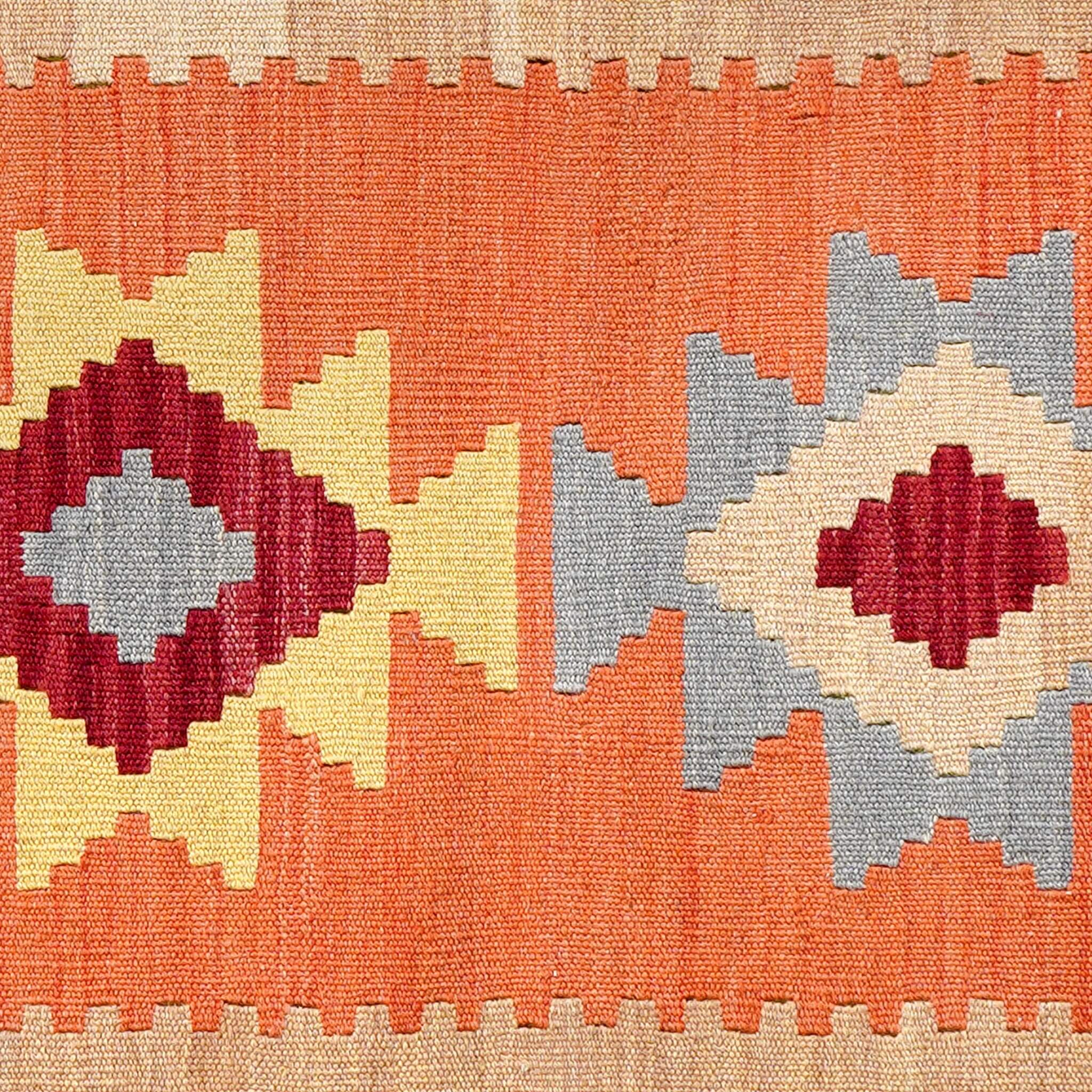 Traversa din lână țesuta manual cu detaliu pe motive geometrice in culori portocaliu, bej si terracotta, Kilim Gashghai (204cm x 86cm)