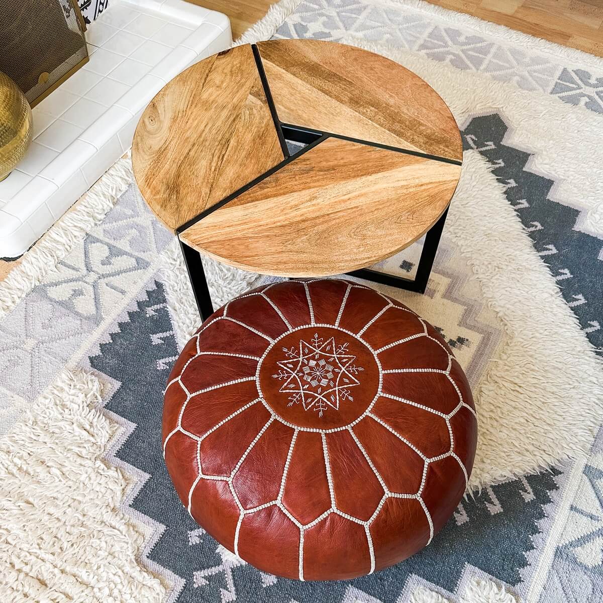 puful marocan, o piesa iconica in designul interior, in living