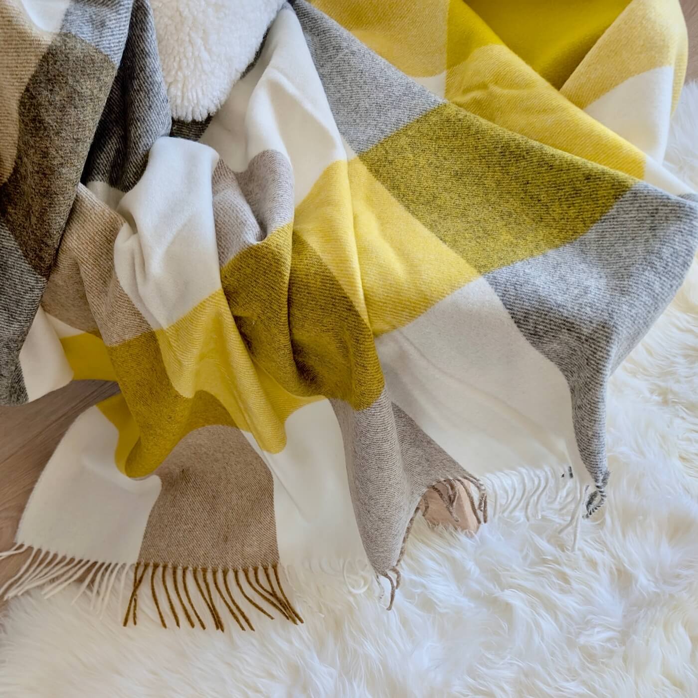 Pătură 100% din lână merino Block Islay, Galben - made in britain - zoom 2