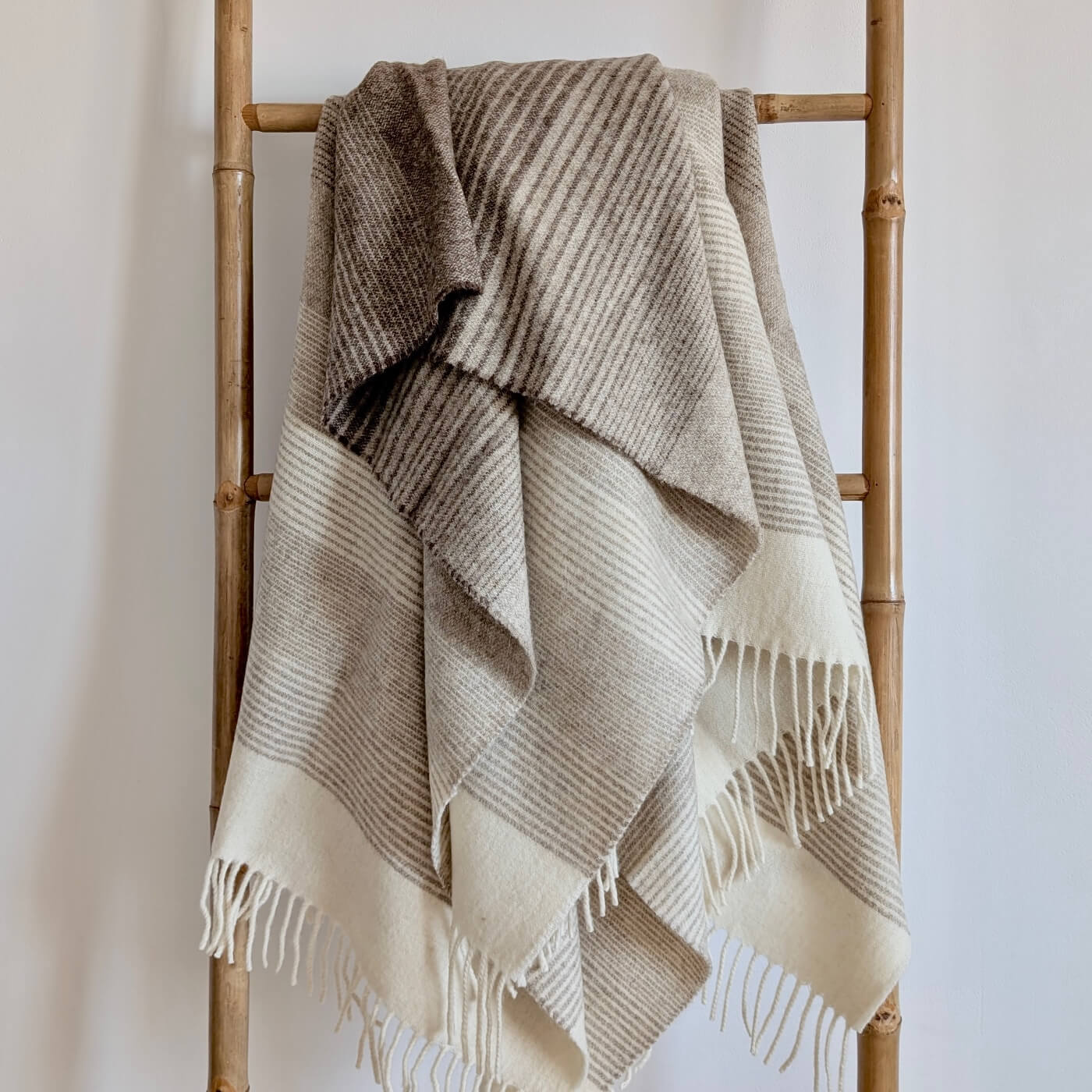 Pătură 100% lână mongolă pură și nevopsită Gobi, dungi