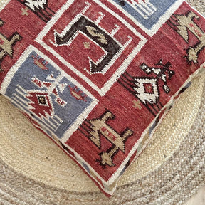 perna de podea kilim birdsong, din lana naturala cu model aztec, zoom