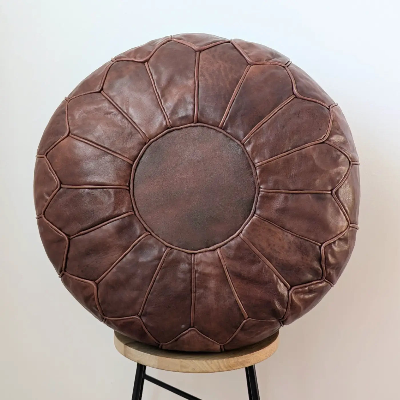 Puf Marocan XL din Piele Naturala Casablanca, Maro Ciocolatiu, expozitie