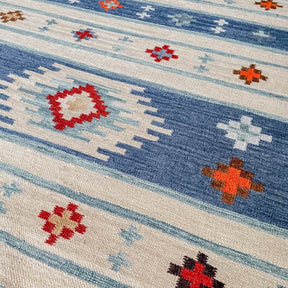 covor traditional kilim bimala creat manual elemente geometrice, zoom