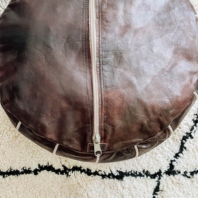 taburet puf marocan din piele culoare maro ciocolatiu, fermoar pentru umplere